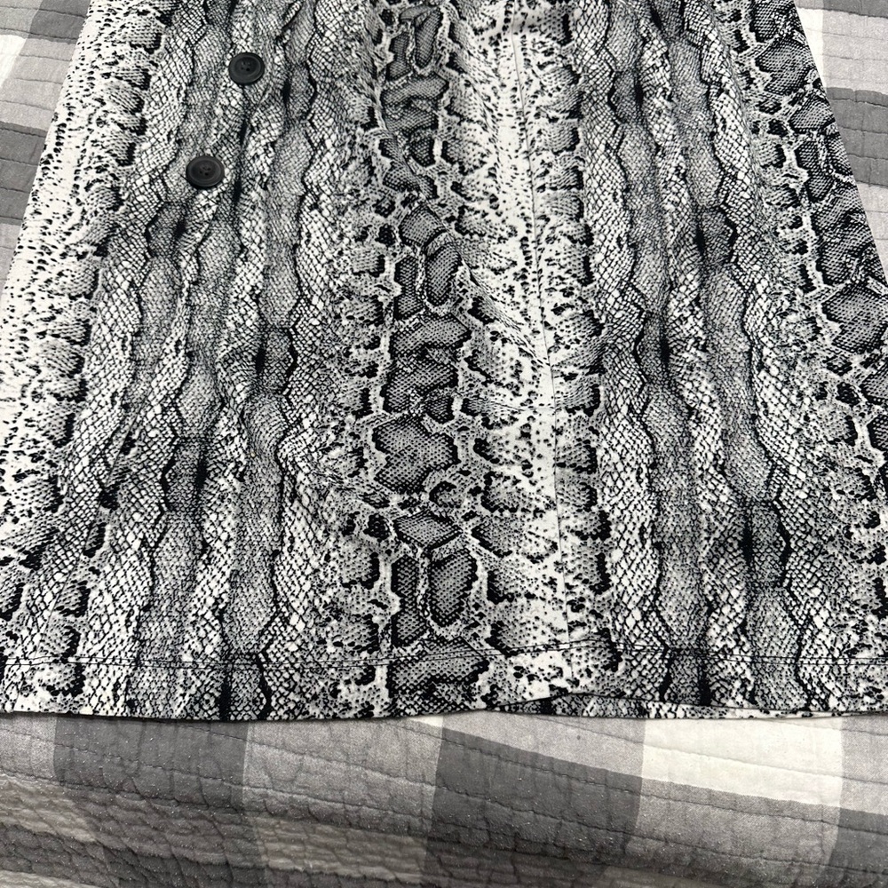 Soho snakeskin above the knee skirt Stretch